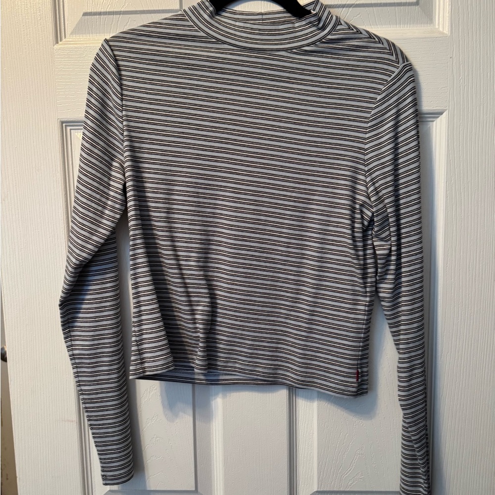 Levi's Black and White Striped Long Sleeve Tee